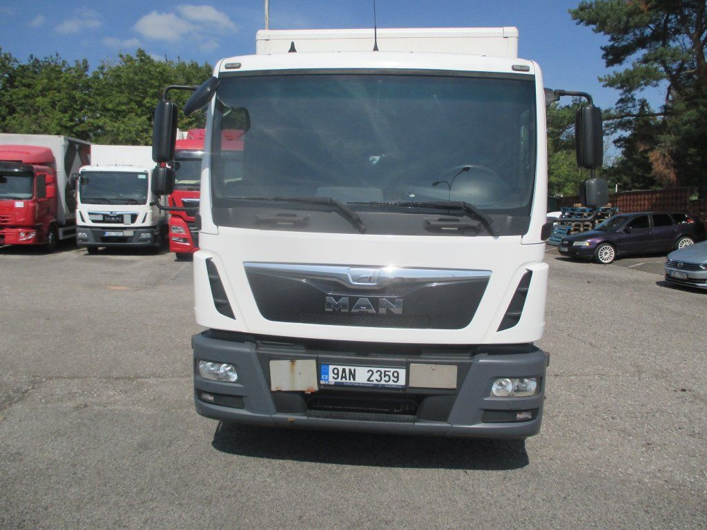 MAN TGL 12.250 - Caminhão furgão: foto 2 MAN TGL 12.250 - Caminhão furgão: foto 2