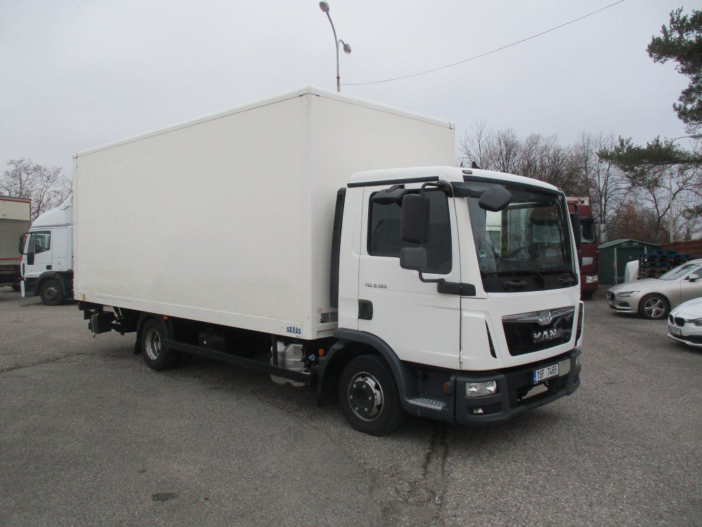 MAN TGL 7.180 - Carrinha de contentor: foto 1 MAN TGL 7.180 - Carrinha de contentor: foto 1