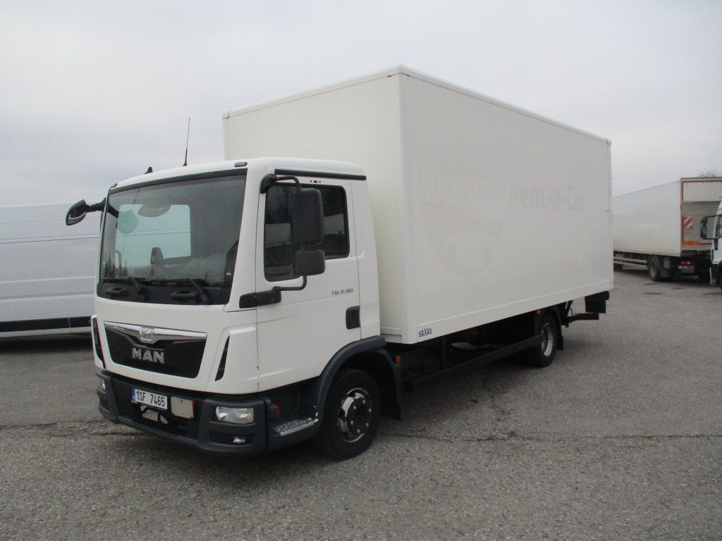 MAN TGL 7.180 - Carrinha de contentor: foto 2 MAN TGL 7.180 - Carrinha de contentor: foto 2