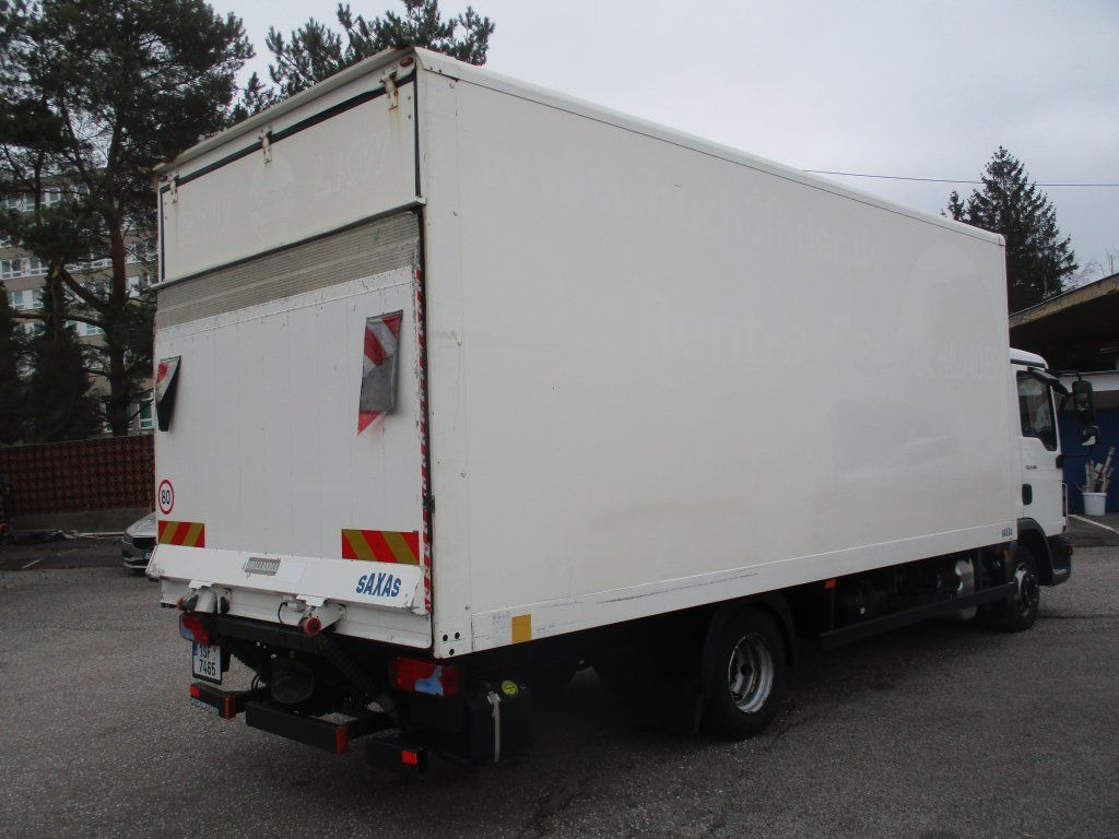 MAN TGL 7.180 - Carrinha de contentor: foto 4 MAN TGL 7.180 - Carrinha de contentor: foto 4