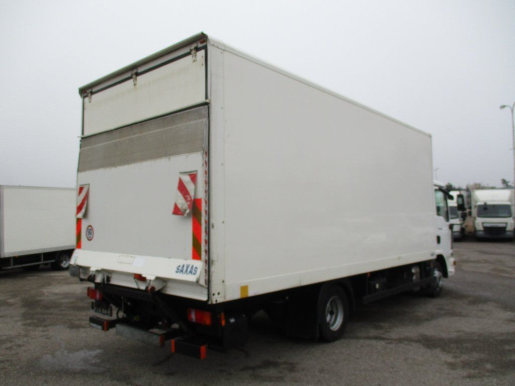 MAN TGL 7.180 - Carrinha de contentor: foto 5 MAN TGL 7.180 - Carrinha de contentor: foto 5