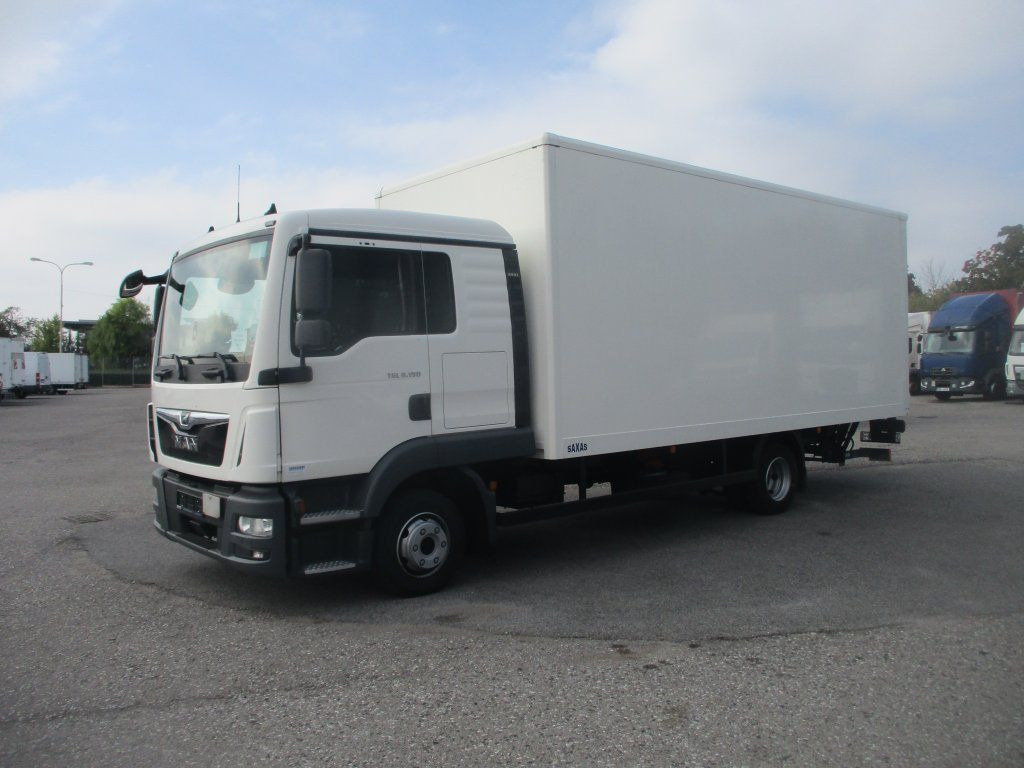 MAN TGL 8.190 - Carrinha de contentor: foto 2 MAN TGL 8.190 - Carrinha de contentor: foto 2
