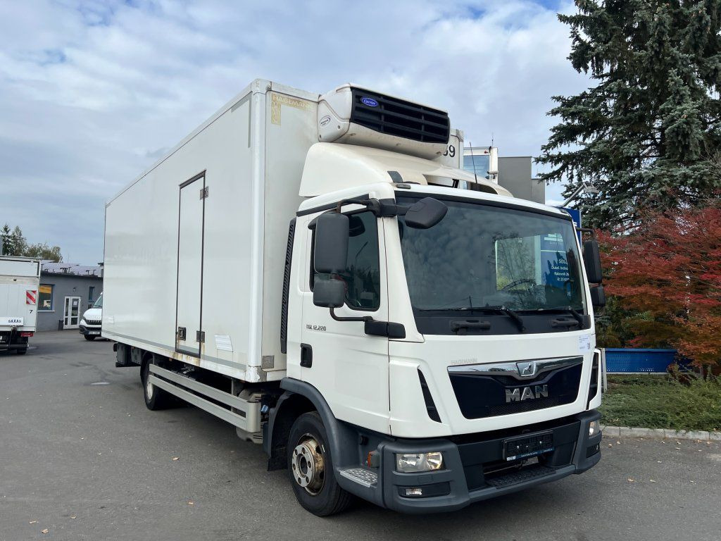 MAN TGL12.220 EURO 6 Carrier Xarios 600 - Caminhão frigorífico: foto 2 MAN TGL12.220 EURO 6 Carrier Xarios 600 - Caminhão frigorífico: foto 2