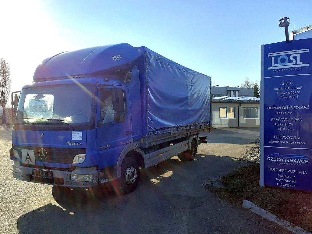 Mercedes-Benz 1018 Atego EURO 3 - Caminhão com lona: foto 1 Mercedes-Benz 1018 Atego EURO 3 - Caminhão com lona: foto 1