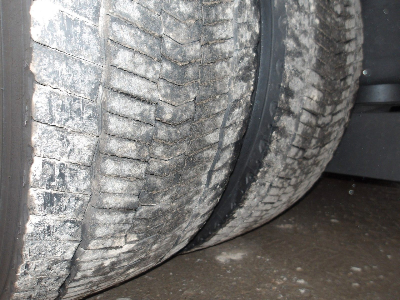 Mercedes-Benz 2548 Actros 6x2 EURO 6 + Schmitz - Caminhão com lona: foto 3 Mercedes-Benz 2548 Actros 6x2 EURO 6 + Schmitz - Caminhão com lona: foto 3