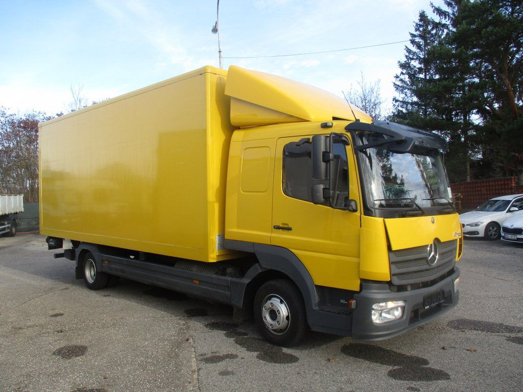 Mercedes-Benz Atego 210, Liege - Carrinha de contentor: foto 2 Mercedes-Benz Atego 210, Liege - Carrinha de contentor: foto 2
