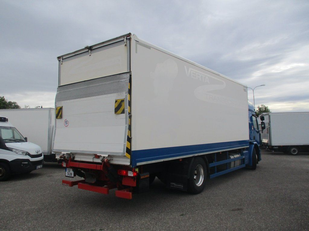 Renault D18, 320 - Caminhão furgão: foto 3 Renault D18, 320 - Caminhão furgão: foto 3