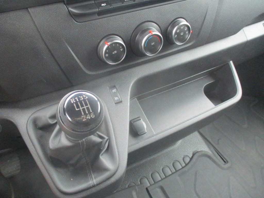 Furgão Renault Master 2.3fci L3H2: foto 16