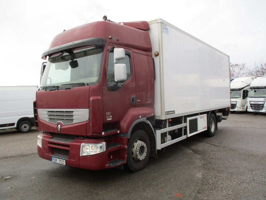 Renault Premium 460 - Caminhão furgão: foto 1 Renault Premium 460 - Caminhão furgão: foto 1