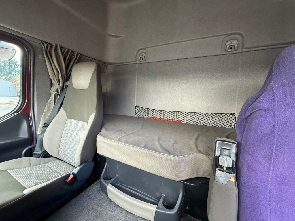 Caminhão frigorífico Renault Premium 460: foto 12