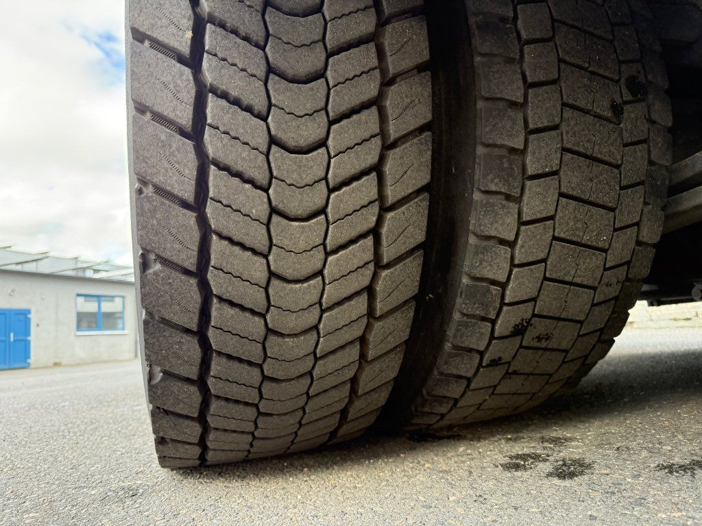 Caminhão frigorífico Renault Premium 460: foto 9