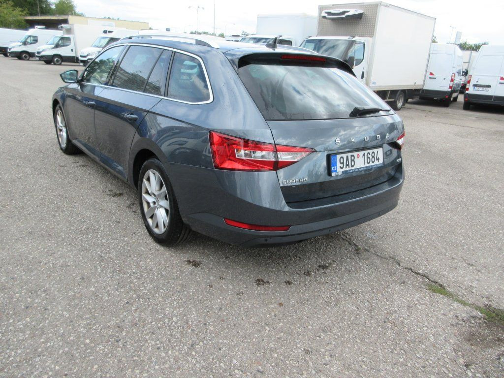 Skoda 2.0 Tdi Style - Carro perua: foto 5 Skoda 2.0 Tdi Style - Carro perua: foto 5