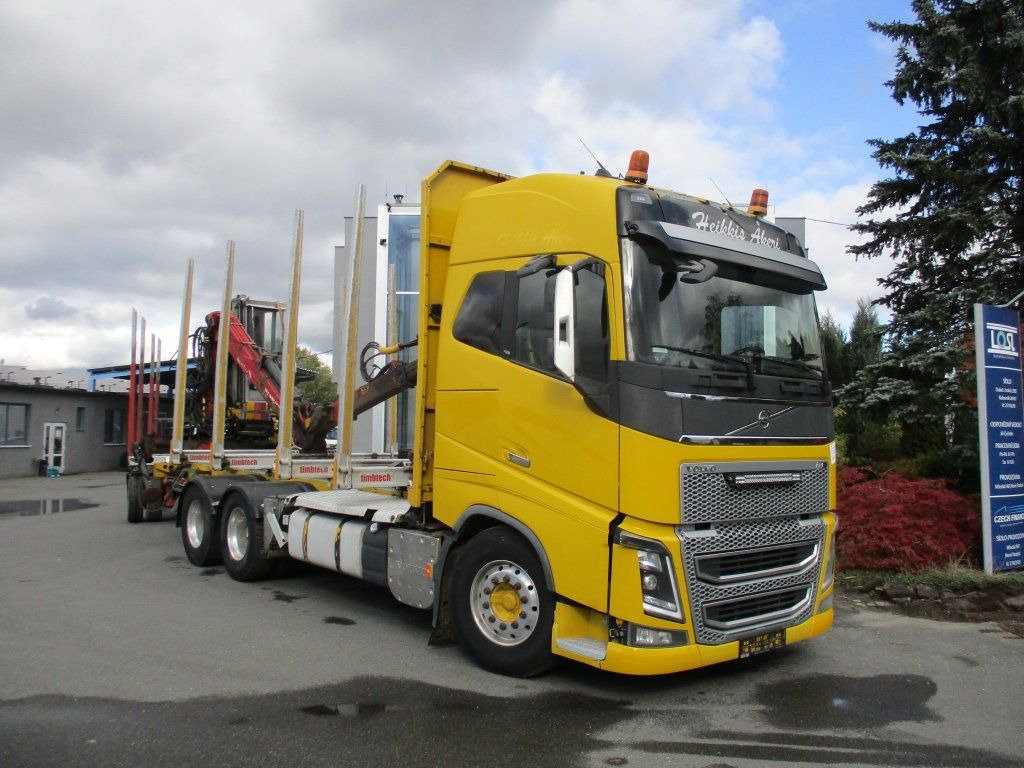 Volvo FH 16 750 6x4 + Fliegl - Caminhão florestal, Caminhão grua: foto 3 Volvo FH 16 750 6x4 + Fliegl - Caminhão florestal, Caminhão grua: foto 3