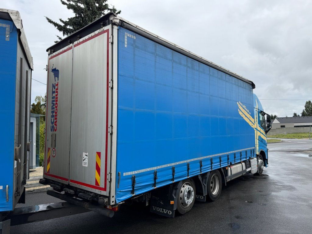 Volvo FH500 6x2 Euro 6 + Schmitz - Caminhão com lona: foto 3 Volvo FH500 6x2 Euro 6 + Schmitz - Caminhão com lona: foto 3