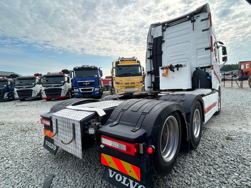 Volvo FH 16 750 6x2 | HIDASTIN | HYDRAULIIKKA | ADR | GLOBE XL | TULOSSA - Tractor: foto 4 Volvo FH 16 750 6x2 | HIDASTIN | HYDRAULIIKKA | ADR | GLOBE XL | TULOSSA - Tractor: foto 4