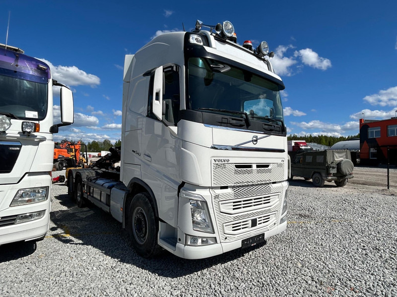 Volvo FH 540 | 6x4 | HIAB 21 | NOSTOTELI | TULOSSA - Caminhão polibenne: foto 3 Volvo FH 540 | 6x4 | HIAB 21 | NOSTOTELI | TULOSSA - Caminhão polibenne: foto 3