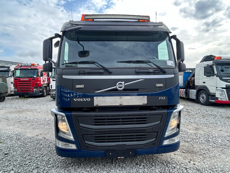 Volvo FM 460 8x2*6 | Hiab 302E-6 | TULOSSA - Camião de caixa aberta/ Plataforma, Caminhão grua: foto 2 Volvo FM 460 8x2*6 | Hiab 302E-6 | TULOSSA - Camião de caixa aberta/ Plataforma, Caminhão grua: foto 2