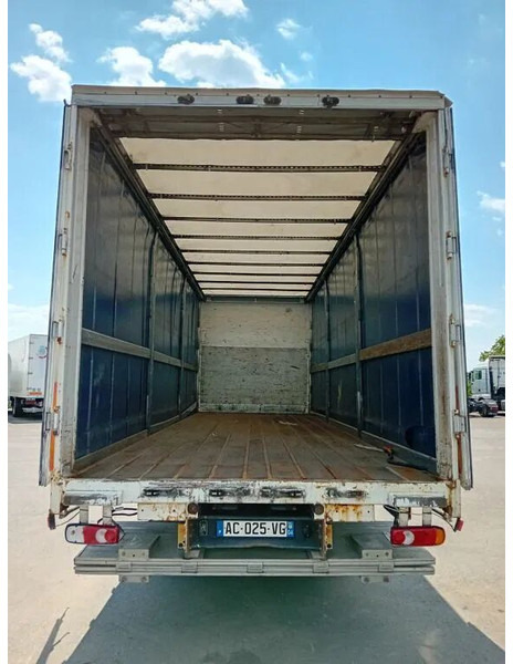 Renault Midlum 280 dxi - manual gearbox / steel suspension lames - Caminhão com lona: foto 3 Renault Midlum 280 dxi - manual gearbox / steel suspension lames - Caminhão com lona: foto 3