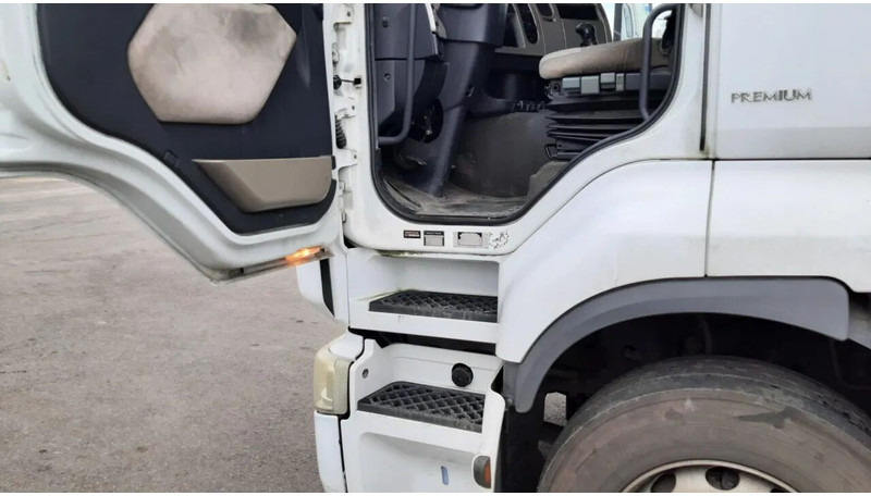 Caminhão com lona Renault Premium 370 DXI - manual gearbox - Euro 5: foto 9
