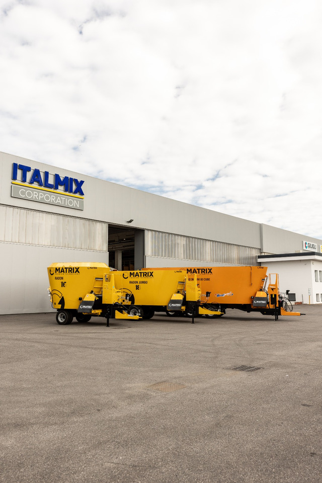 ITALMIX radon-jumbo-cube - Misturadora Alimentadora: foto 1 ITALMIX radon-jumbo-cube - Misturadora Alimentadora: foto 1