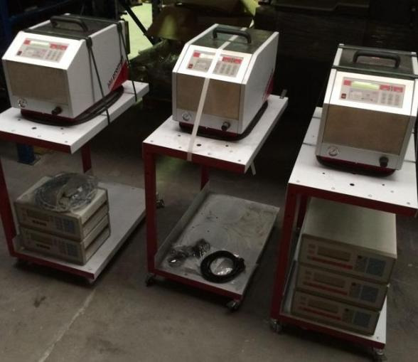 Baumer HHS C-1100-4 hot melt application system - Máquina de dobrar papel: foto 1 Baumer HHS C-1100-4 hot melt application system - Máquina de dobrar papel: foto 1