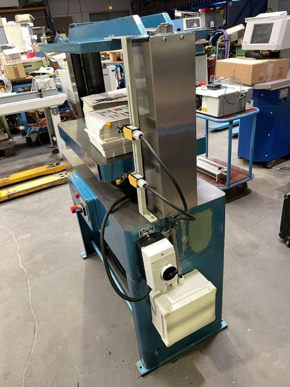 Double spindle press / double plate press Hunkeler ADP 45-70 - Máquina de impressão: foto 2 Double spindle press / double plate press Hunkeler ADP 45-70 - Máquina de impressão: foto 2