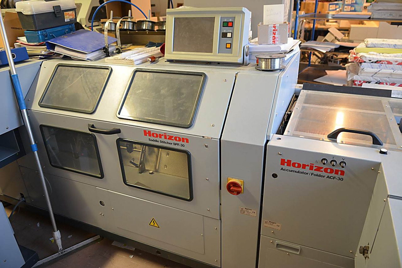 HORIZON STITCH LINER 5500 - twelve stations - Máquina de impressão: foto 4 HORIZON STITCH LINER 5500 - twelve stations - Máquina de impressão: foto 4