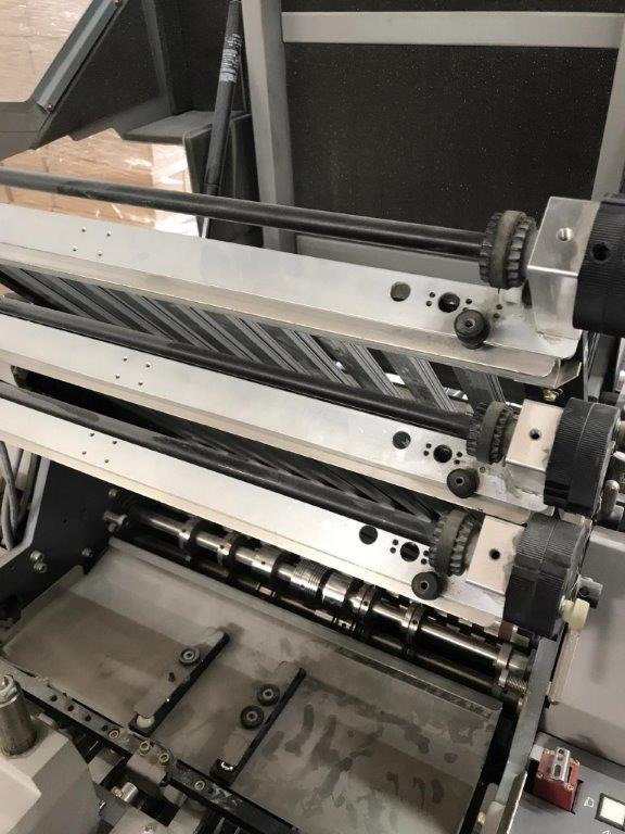 Horizon AFC-546 AKT semi-automatic adjustable combination folder with shingle press delivery Horizon PST-40 - Máquina de dobrar papel: foto 2 Horizon AFC-546 AKT semi-automatic adjustable combination folder with shingle press delivery Horizon PST-40 - Máquina de dobrar papel: foto 2