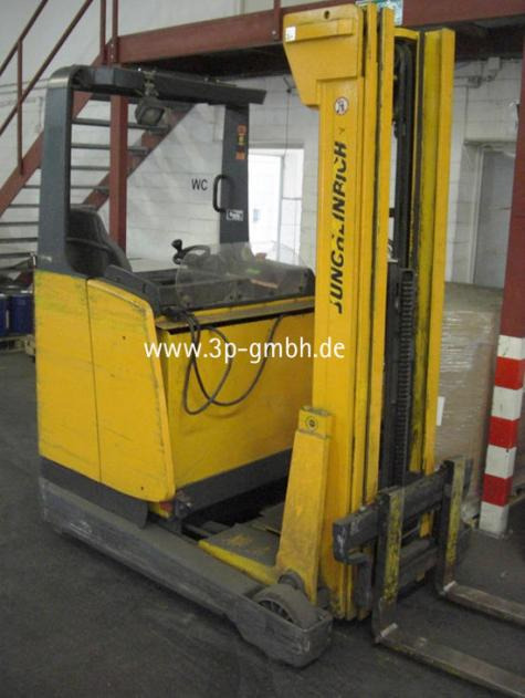 Jungheinrich ETV 214 AC Electric Reach Truck - Empilhador retráctil: foto 1 Jungheinrich ETV 214 AC Electric Reach Truck - Empilhador retráctil: foto 1