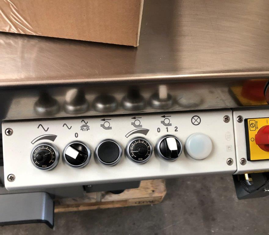 Polar Automatic Jogger RA 4 with Air Discharge Roller - Máquina de impressão: foto 4 Polar Automatic Jogger RA 4 with Air Discharge Roller - Máquina de impressão: foto 4