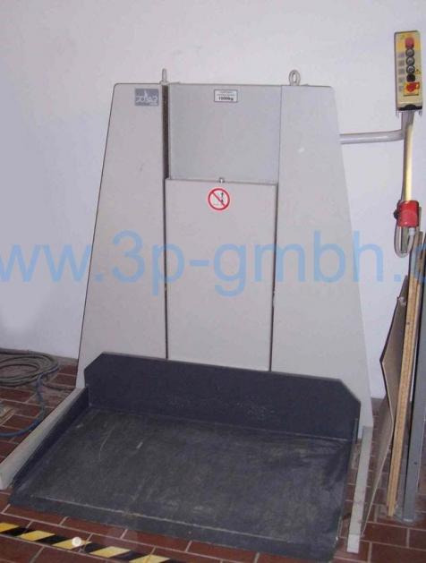 Polar LW 1000-4 stack lift - Equipamento de armazém: foto 1 Polar LW 1000-4 stack lift - Equipamento de armazém: foto 1