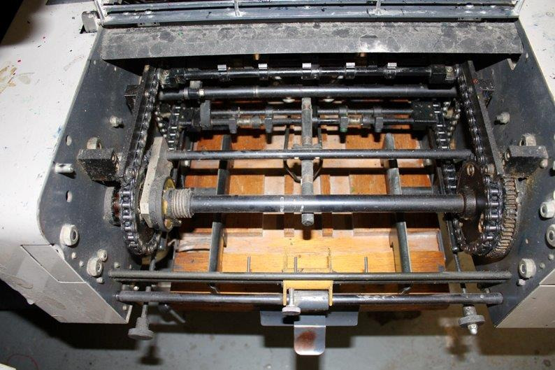 Ryobi 3300 MR two color offset printing machine - Impressora offset: foto 4 Ryobi 3300 MR two color offset printing machine - Impressora offset: foto 4
