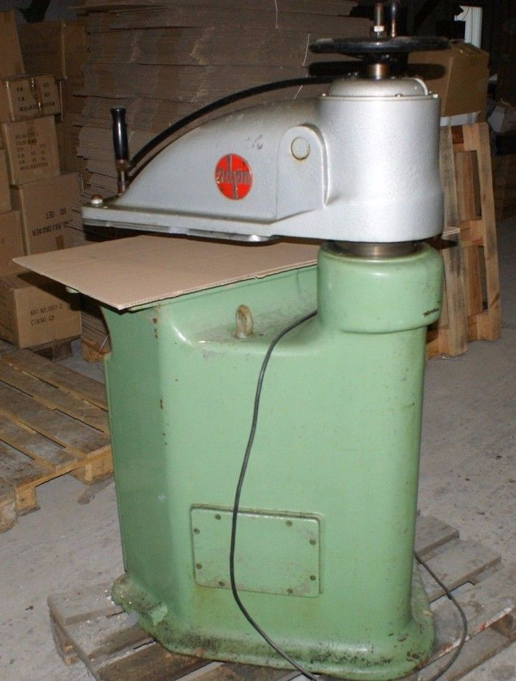 Schoen & Cie Model N 1.1/4-1 Hydraulic Pivot Arm Punch - Máquina de impressão: foto 2 Schoen & Cie Model N 1.1/4-1 Hydraulic Pivot Arm Punch - Máquina de impressão: foto 2