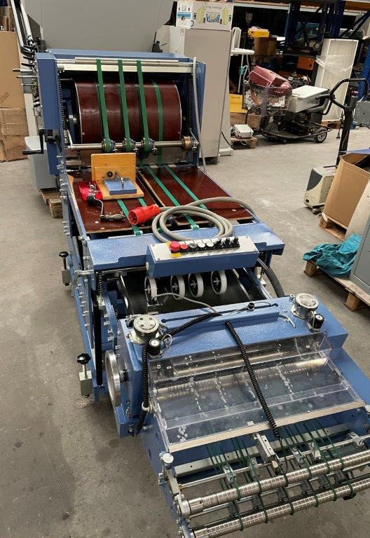 Vertical sheet press delivery MBO SBAP 46 ME - Máquina de dobrar papel: foto 1 Vertical sheet press delivery MBO SBAP 46 ME - Máquina de dobrar papel: foto 1
