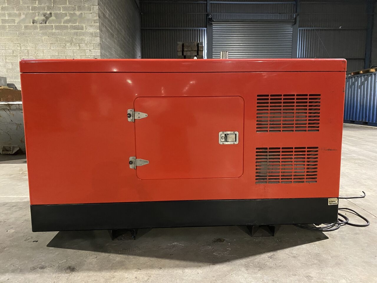 Genelec 45 kVa diesel - Gerador elétrico: foto 4 Genelec 45 kVa diesel - Gerador elétrico: foto 4