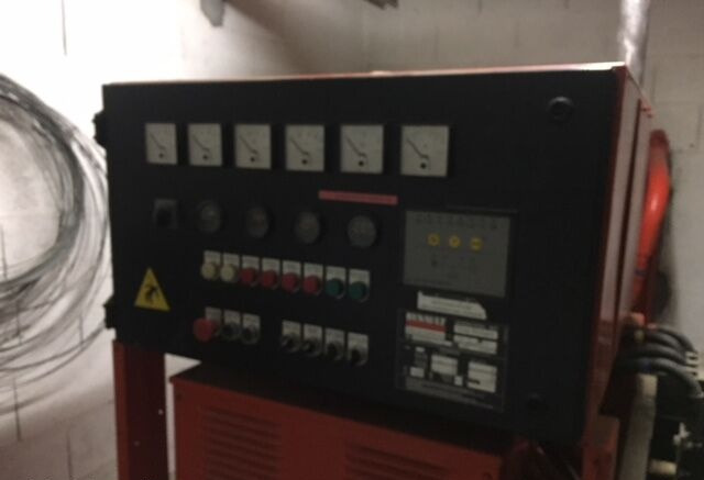 Renault 250 kVa - Gerador elétrico: foto 2 Renault 250 kVa - Gerador elétrico: foto 2