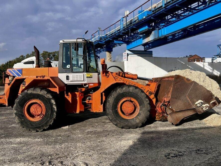 Fiat-Hitachi FR160 High Tip 5m3 - Carregadeira de rodas: foto 4 Fiat-Hitachi FR160 High Tip 5m3 - Carregadeira de rodas: foto 4