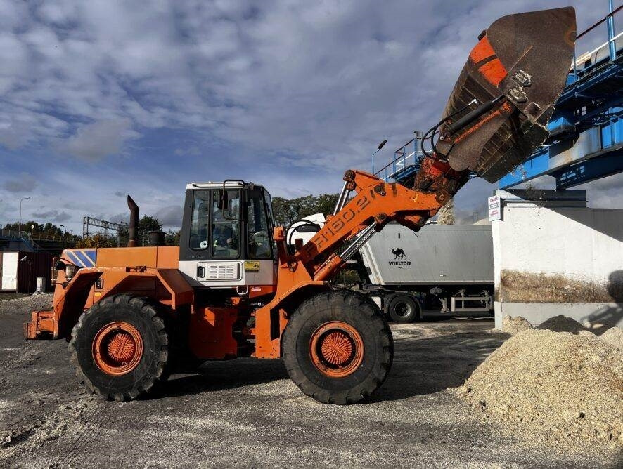 Fiat-Hitachi FR160 High Tip 5m3 - Carregadeira de rodas: foto 3 Fiat-Hitachi FR160 High Tip 5m3 - Carregadeira de rodas: foto 3