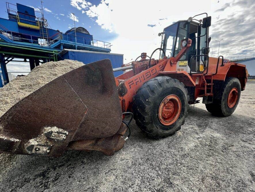 Locação de Fiat-Hitachi FR160 High Tip 5m3  Fiat-Hitachi FR160 High Tip 5m3: foto 8 Locação de Fiat-Hitachi FR160 High Tip 5m3  Fiat-Hitachi FR160 High Tip 5m3: foto 8
