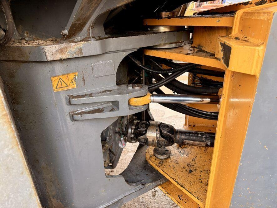 Carregadeira de rodas Liebherr L564: foto 10