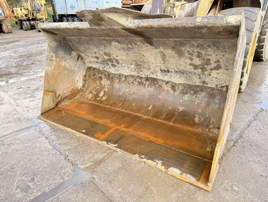 Liebherr L564 - Carregadeira de rodas: foto 4 Liebherr L564 - Carregadeira de rodas: foto 4