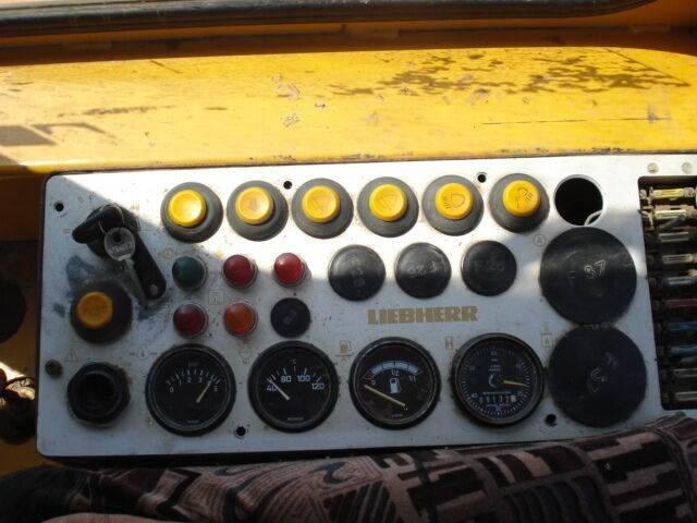 Buldôzer Liebherr PR721C-M: foto 12