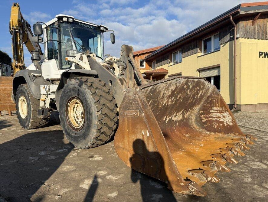 Volvo L120H - Carregadeira de rodas: foto 4 Volvo L120H - Carregadeira de rodas: foto 4
