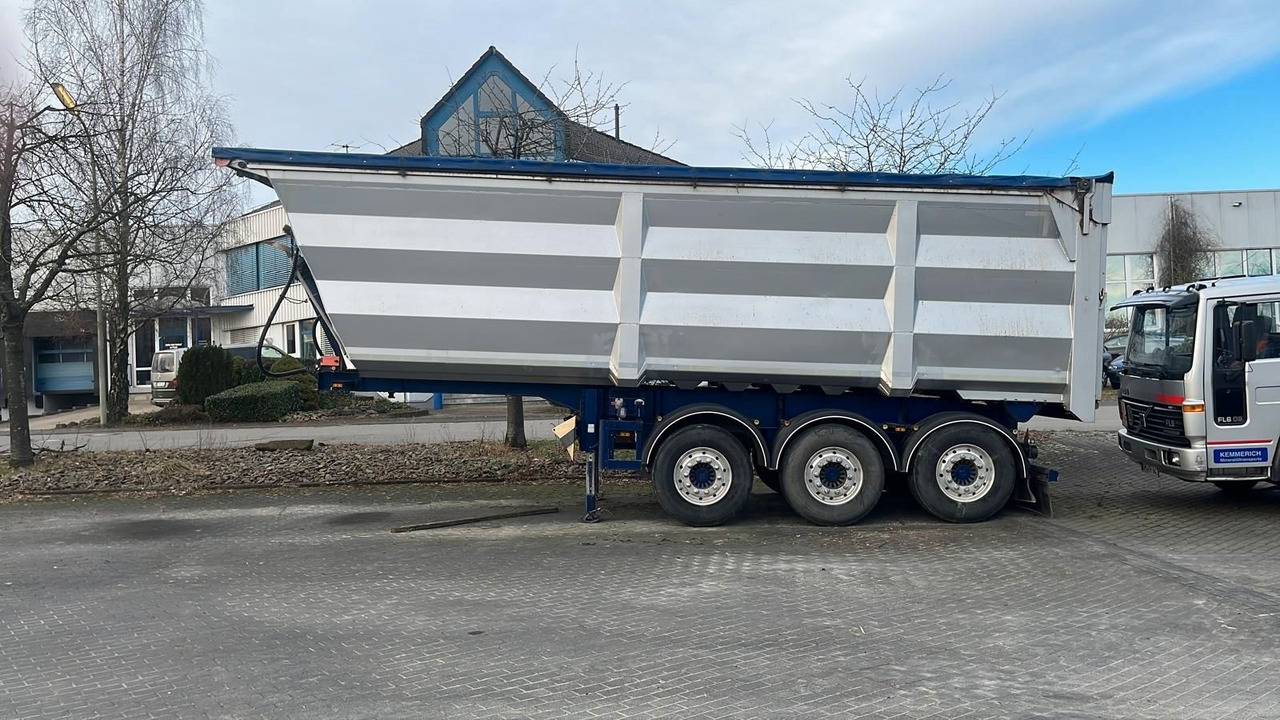 Lück SKF35 45m³ Alufelgen/Liftachse/Scheibenbremse Lück SKF35 45m³ Alufelgen/Liftachse/Scheibenbremse - Semireboque basculante: foto 5 Lück SKF35 45m³ Alufelgen/Liftachse/Scheibenbremse Lück SKF35 45m³ Alufelgen/Liftachse/Scheibenbremse - Semireboque basculante: foto 5
