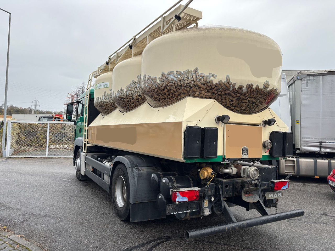 MAN TGS 18.440 Silo/Waage/Kompressor/40m Schlauch - Caminhão tanque: foto 4 MAN TGS 18.440 Silo/Waage/Kompressor/40m Schlauch - Caminhão tanque: foto 4