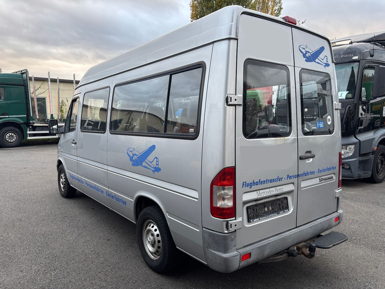 Mercedes-Benz 211 CDI 9 Sitze - Furgão de passageiros: foto 3 Mercedes-Benz 211 CDI 9 Sitze - Furgão de passageiros: foto 3