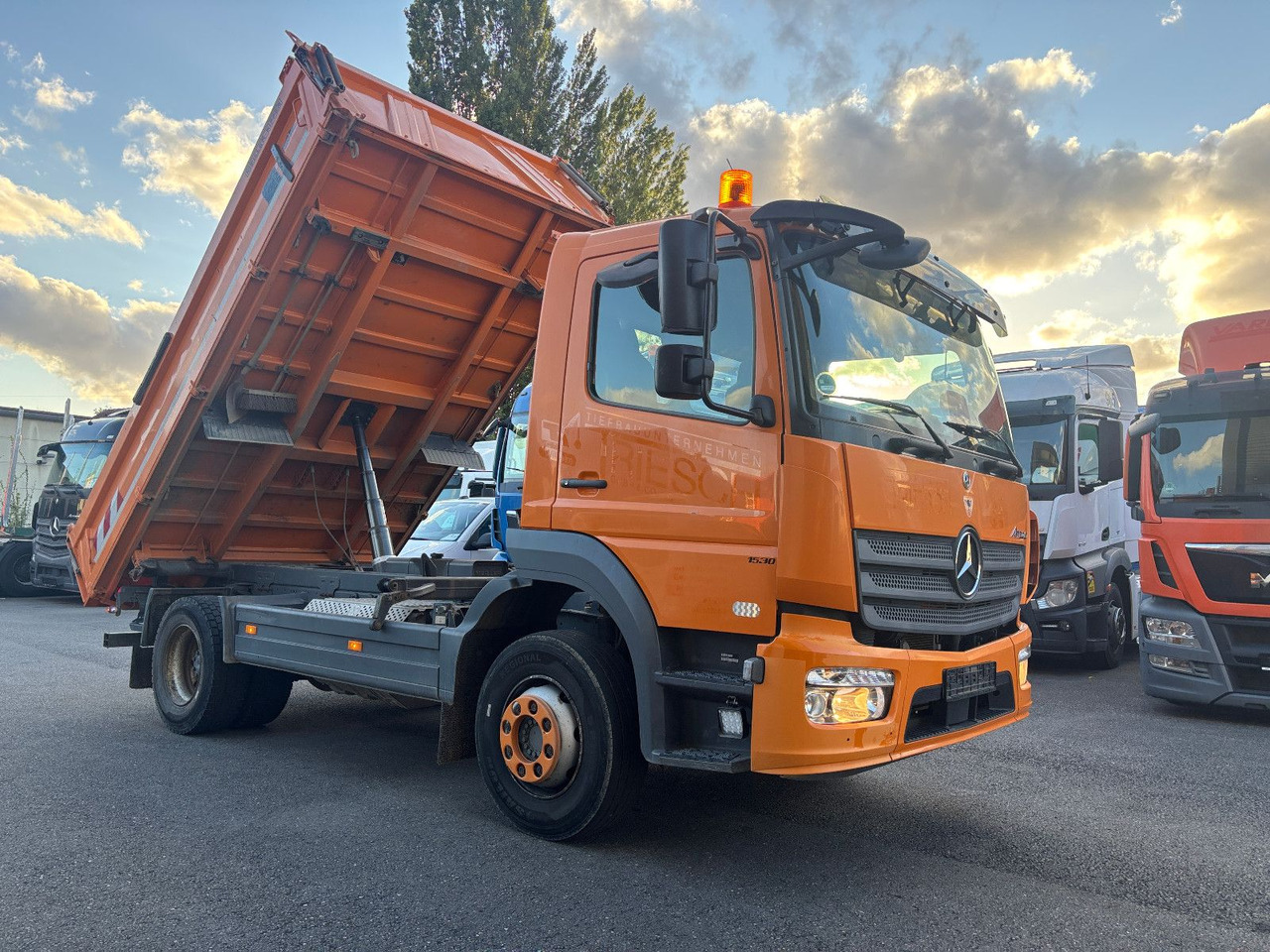 Mercedes-Benz Atego 1530 Blatt/Klima/Kamera - Caminhão basculante: foto 1 Mercedes-Benz Atego 1530 Blatt/Klima/Kamera - Caminhão basculante: foto 1