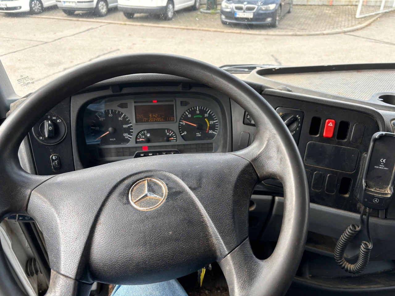 Carrinha de contentor Mercedes-Benz Atego 818 Kurze Radstand Blattfederung: foto 12