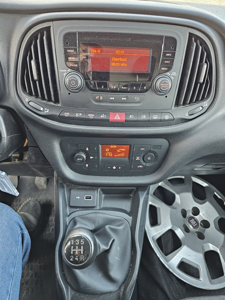 FIAT DOBLO LONG CHLODNIA carrier+230v KLIMA EURO6 - Carrinha frigorífica: foto 5 FIAT DOBLO LONG CHLODNIA carrier+230v KLIMA EURO6 - Carrinha frigorífica: foto 5