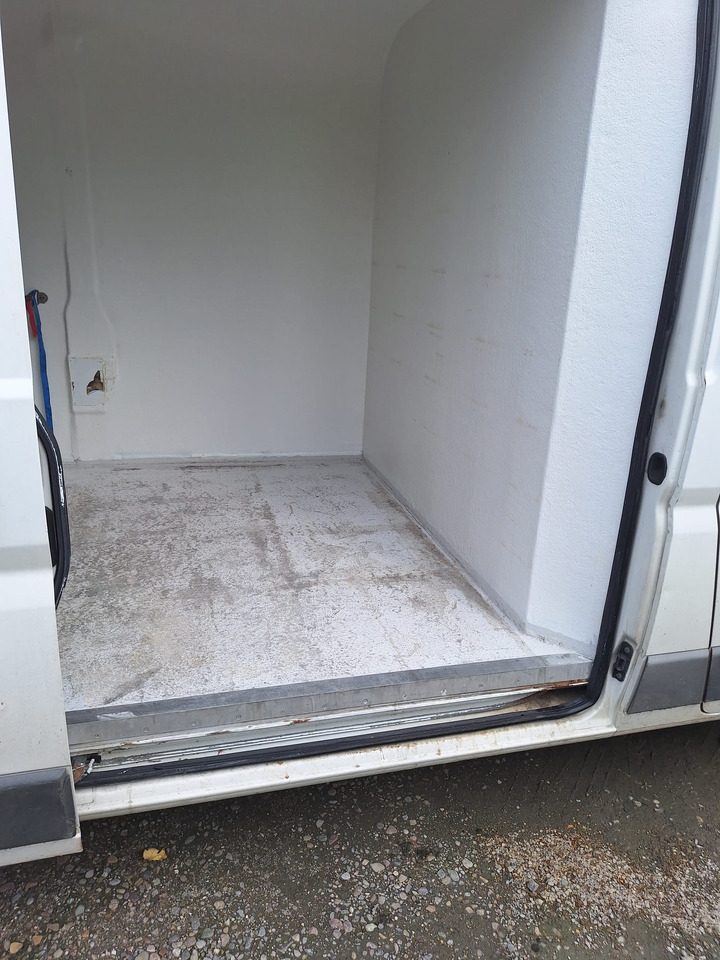 FIAT DUCATO L2H2 CHLODNIA CARRIER KLIMA EURO5 - Carrinha frigorífica: foto 2 FIAT DUCATO L2H2 CHLODNIA CARRIER KLIMA EURO5 - Carrinha frigorífica: foto 2